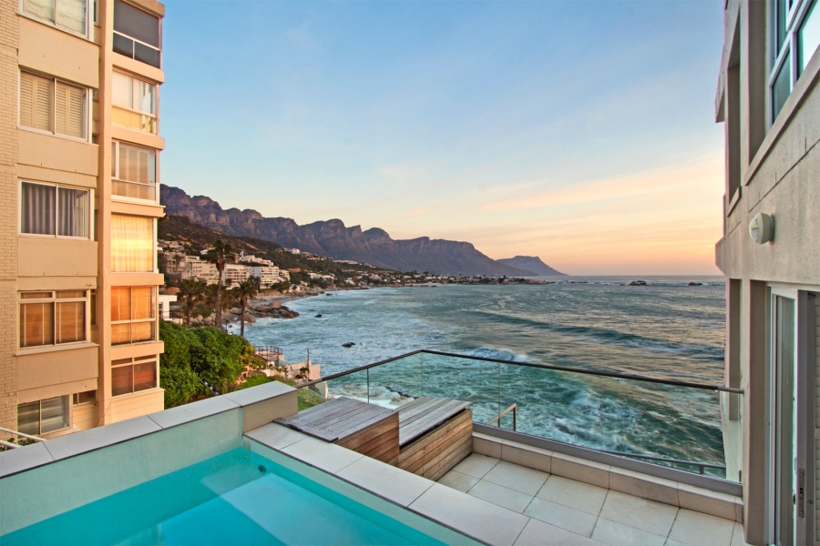 3 Bedroom Property for Sale in Clifton Western Cape